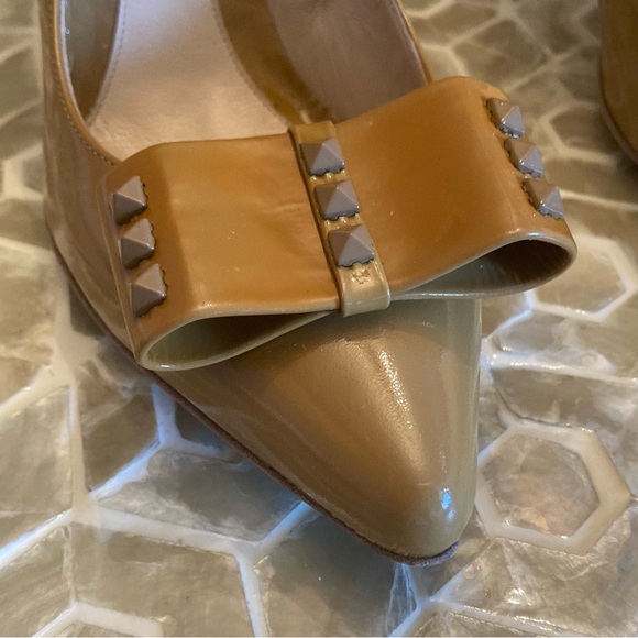 LIKE NEW!  FENDI Décolleté Vernice Borchie Viscone pumps - Picture 10 of 16